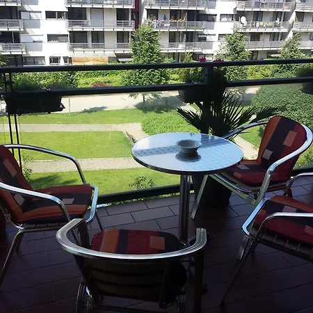 River Loft 304-305 *
