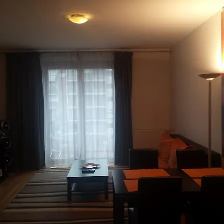 River Loft 304-305 아파트