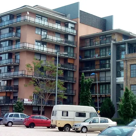 아파트 River Loft 304-305