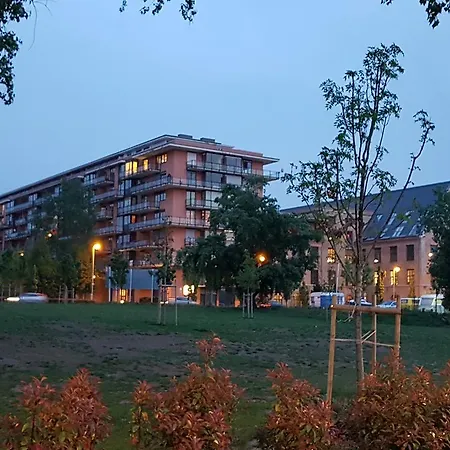 River Loft 304-305 아파트